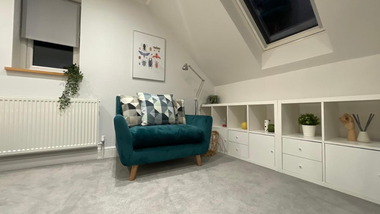 Unique Luxury Detached Apartment In Windsor That Sleeps 4 エクステリア 写真
