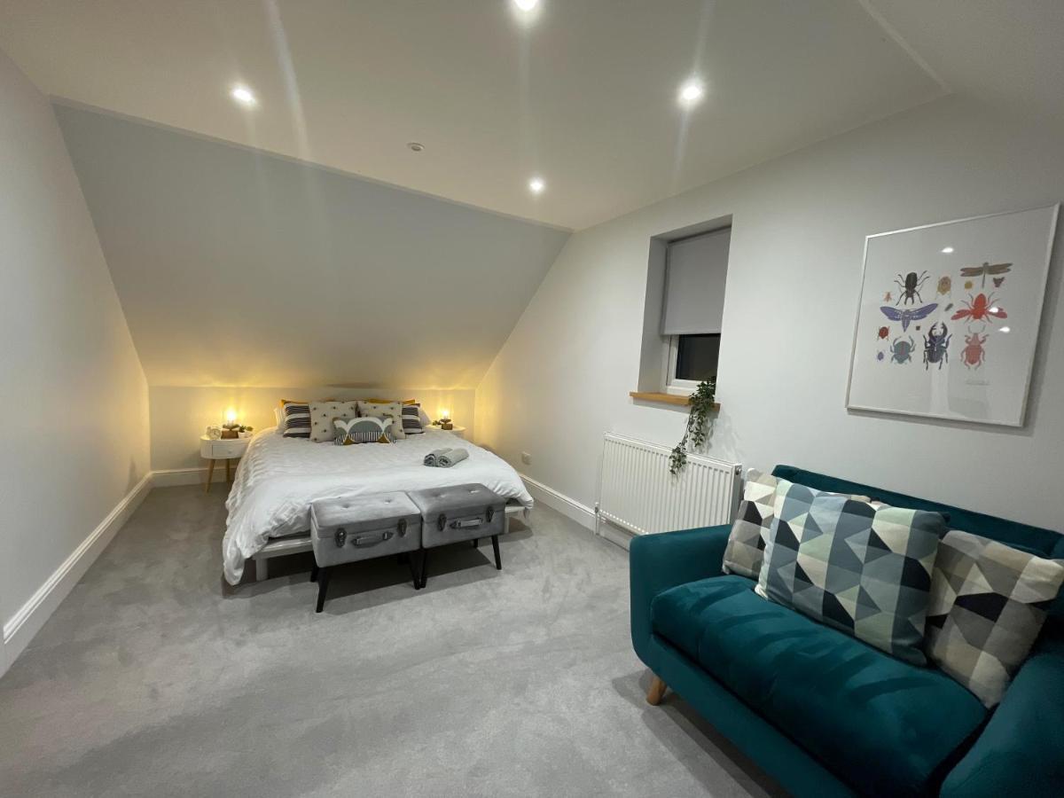 Unique Luxury Detached Apartment In Windsor That Sleeps 4 エクステリア 写真