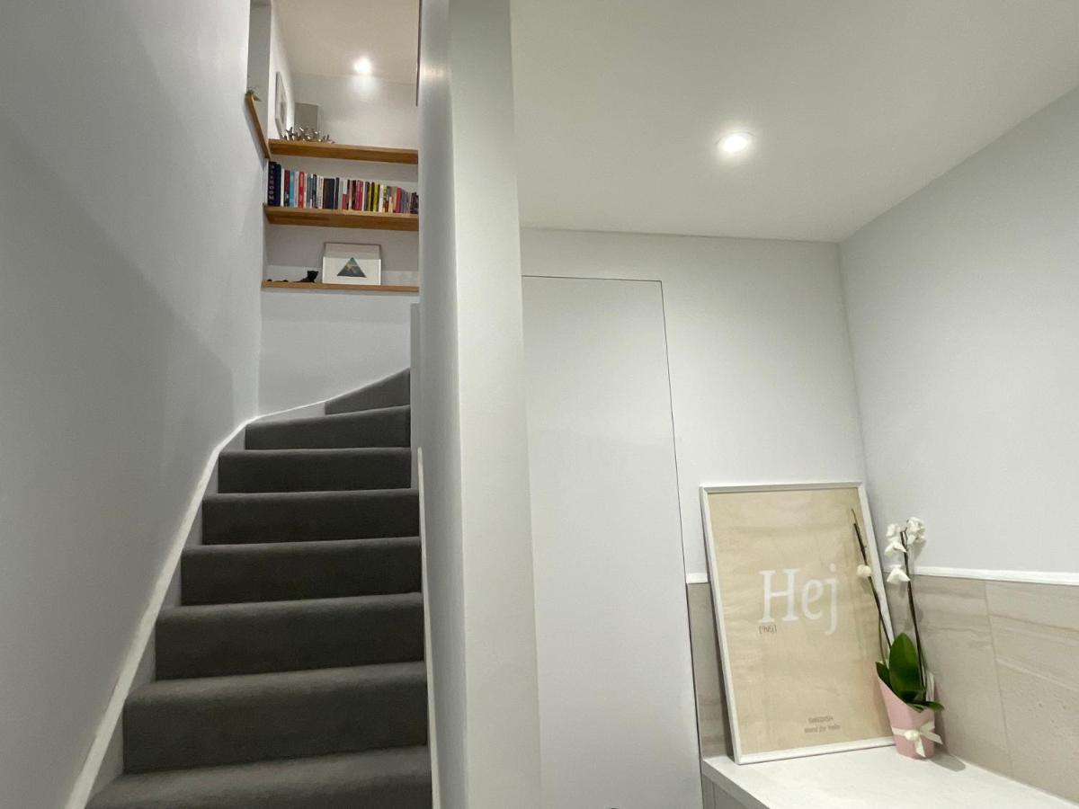 Unique Luxury Detached Apartment In Windsor That Sleeps 4 エクステリア 写真